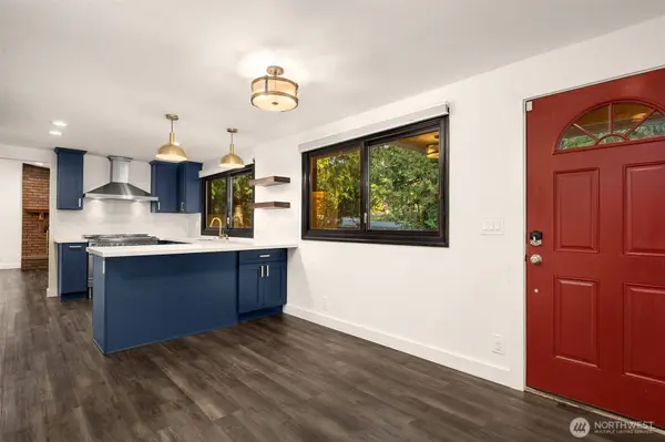 16417 210th AVE NE, Woodinville, WA 98077