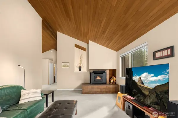 17304 143rd PL NE, Woodinville, WA 98072