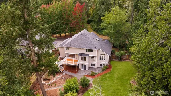 10332 186th CT NE, Redmond, WA 98052