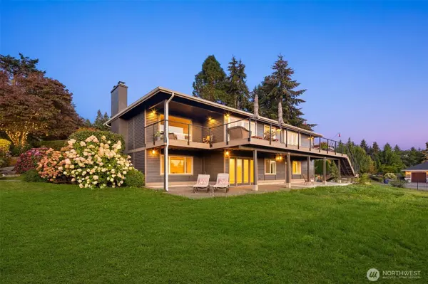 14350 160th PL NE, Woodinville, WA 98072