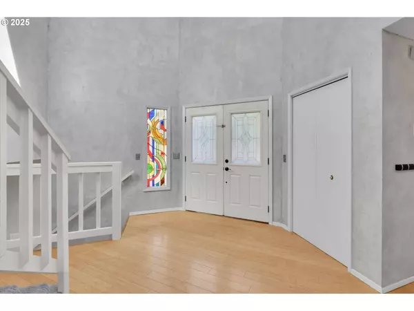 952 SUMMIT BLVD, Springfield, OR 97477