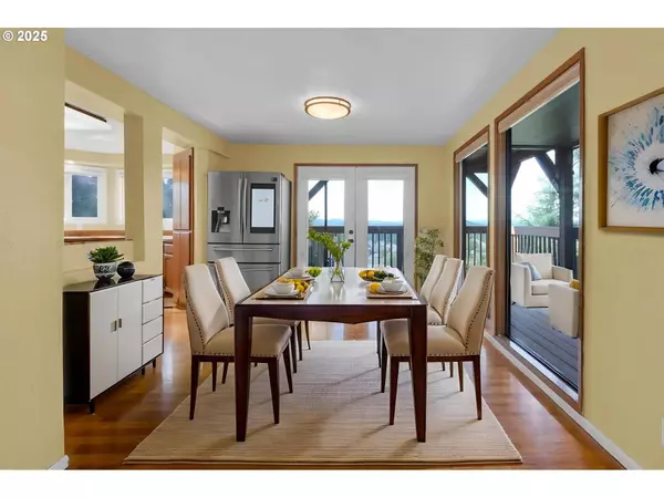 952 SUMMIT BLVD, Springfield, OR 97477