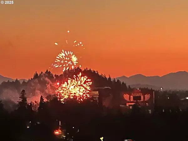 952 SUMMIT BLVD, Springfield, OR 97477