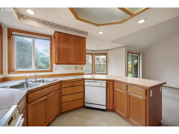 1075 BROTHERTON AVE, Eugene, OR 97404