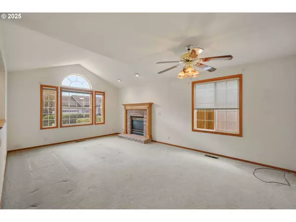 1075 BROTHERTON AVE, Eugene, OR 97404