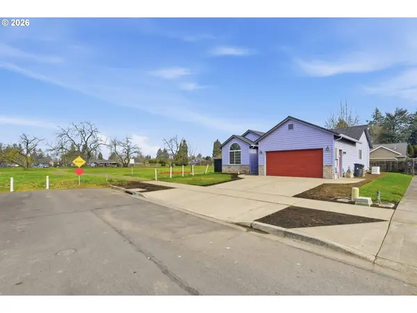 2989 DAHLIA LN, Eugene, OR 97404