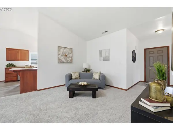 2989 DAHLIA LN, Eugene, OR 97404