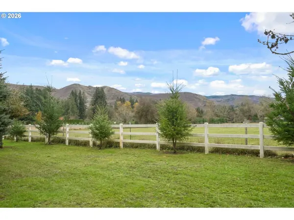 43950 MCKENZIE HWY, Walterville, OR 97489