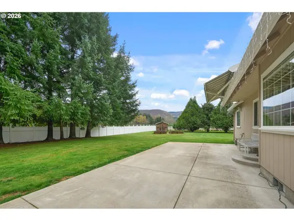 43950 MCKENZIE HWY, Walterville, OR 97489