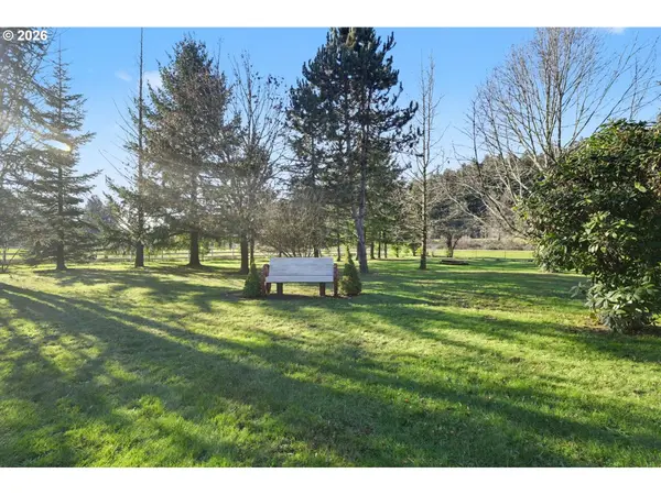 43950 MCKENZIE HWY, Walterville, OR 97489