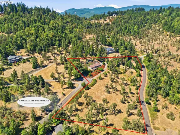 35885 ELLINGTON DR, Springfield, OR 97478