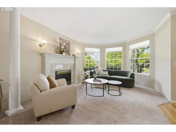 3325 PARK HILLS DR, Eugene, OR 97405