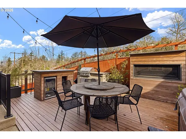 2533 ROCKROSE LN, Eugene, OR 97403