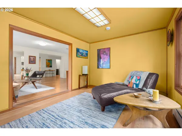 1455 E 23rd AVE, Eugene, OR 97403