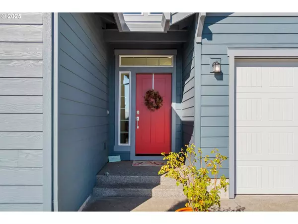 2708 W 15TH AVE, Junction City, OR 97448