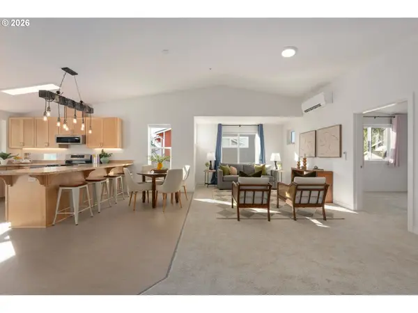 172 OAKLEIGH LN #221, Eugene, OR 97404