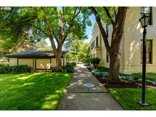650 W 12TH AVE #224, Eugene, OR 97402