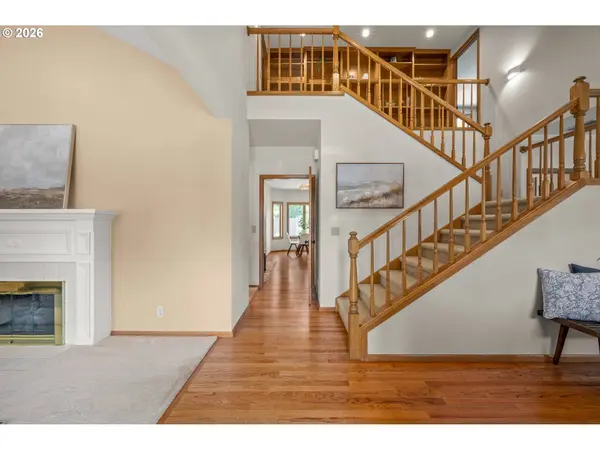 1311 VICTORIAN WAY, Eugene, OR 97401