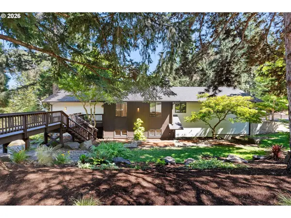 27 MARLBORO LN