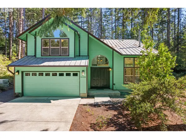 24520 TRILLIUM LN