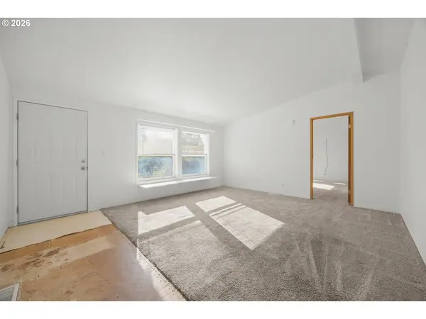 39494 MAY WAY, Marcola, OR 97454