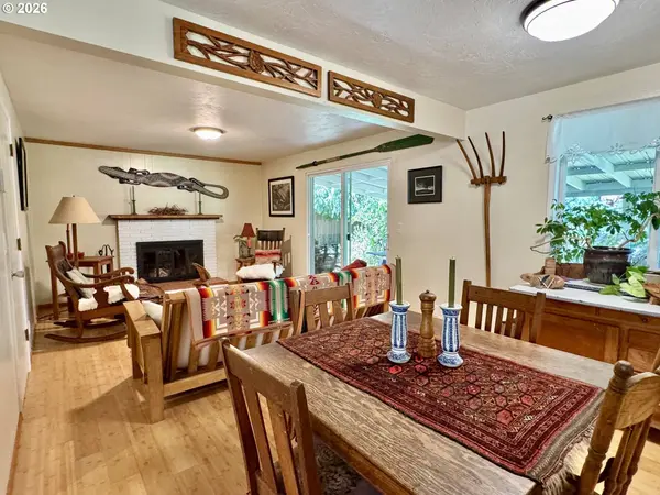 359 NORMAN AVE, Eugene, OR 97404