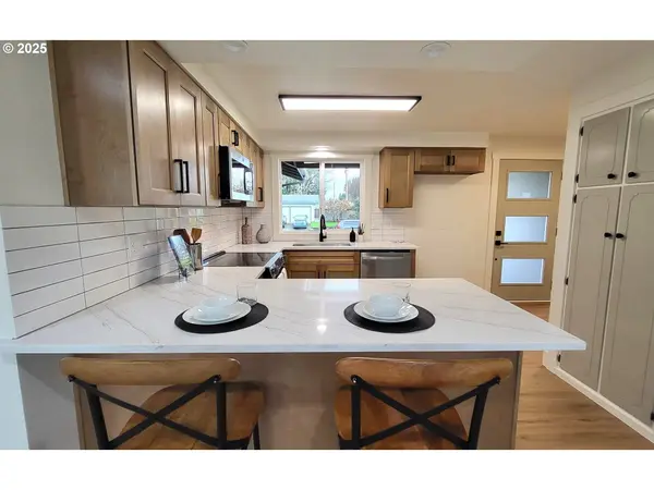 2240 Providence ST, Eugene, OR 97401