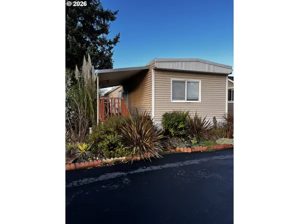 1400 CANDLELIGHT DR #162, Eugene, OR 97402