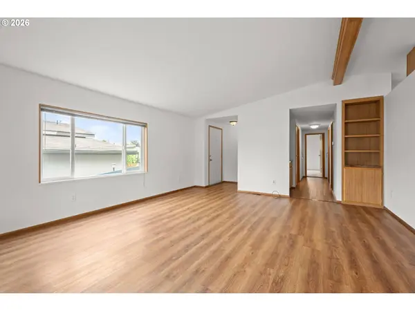 1199 N TERRY ST #233, Eugene, OR 97402