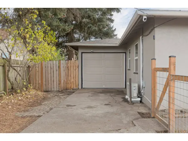 4130 MARSHALL AVE, Eugene, OR 97402
