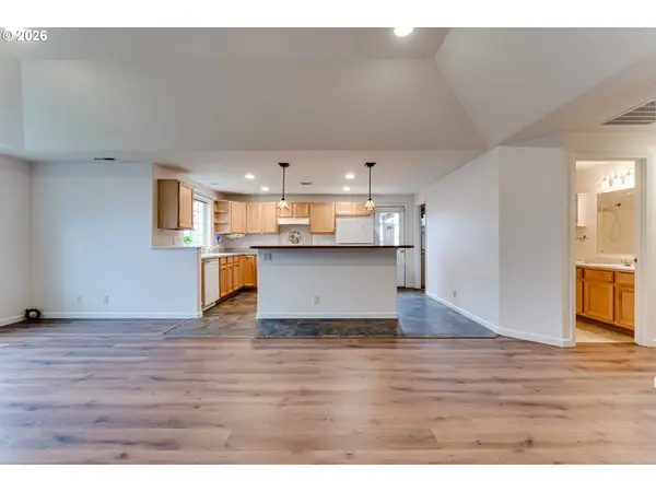 4240 FLAGSTAFF ST, Eugene, OR 97402