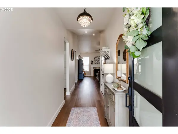 3266 MOUNTAIN CREEK LN, Springfield, OR 97478