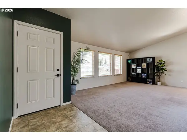 549 GILFRY AVE, Creswell, OR 97426