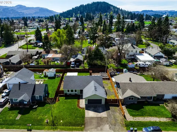 549 GILFRY AVE, Creswell, OR 97426