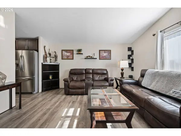 1307 BRAMBLEWOOD LN, Eugene, OR 97404