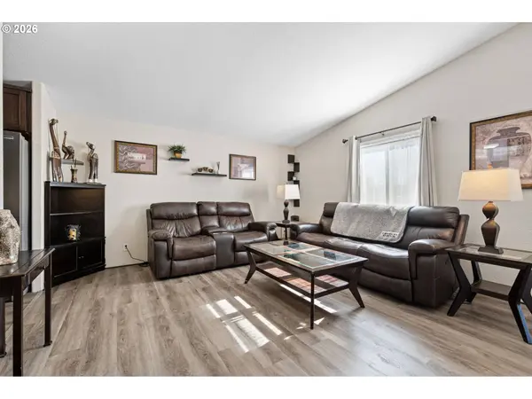 1307 BRAMBLEWOOD LN, Eugene, OR 97404