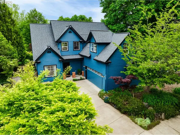 3769 JULIA LOOP, Eugene, OR 97404