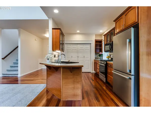 3769 JULIA LOOP, Eugene, OR 97404