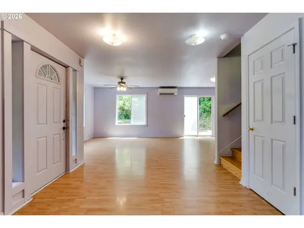 667 KAMAPHEEMA PL, Eugene, OR 97405