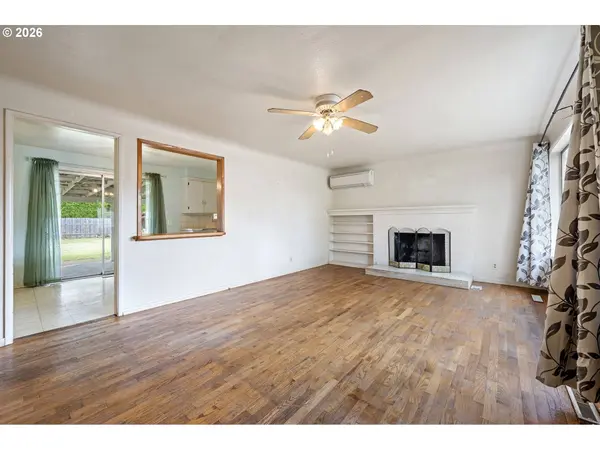 3375 ELMIRA RD, Eugene, OR 97402