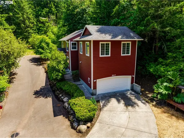 667 KAMAPHEEMA PL, Eugene, OR 97405