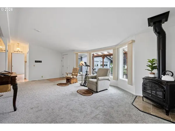 85665 MANCHESTER LN, Eugene, OR 97405