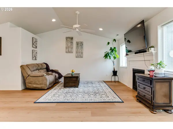5757 DONOHOE AVE, Eugene, OR 97402