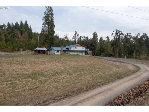 37075 CAMP CREEK RD, Springfield, OR 97478