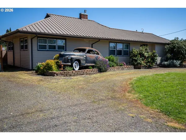 2897 Game Farm RD, Springfield, OR 97477
