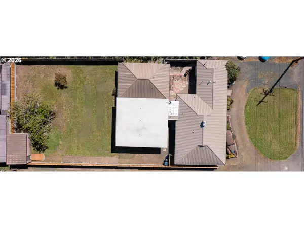 2897 Game Farm RD, Springfield, OR 97477