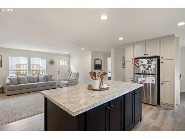 408 WHIPPLE AVE, Drain, OR 97435