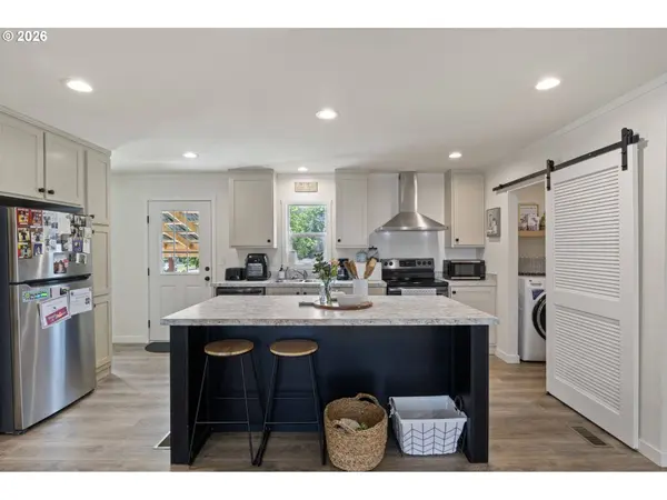 408 WHIPPLE AVE, Drain, OR 97435