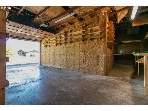 730 ARCADIA DR, Eugene, OR 97401