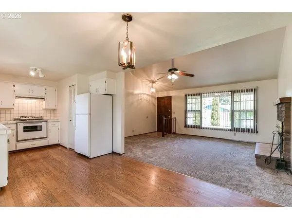 730 ARCADIA DR, Eugene, OR 97401